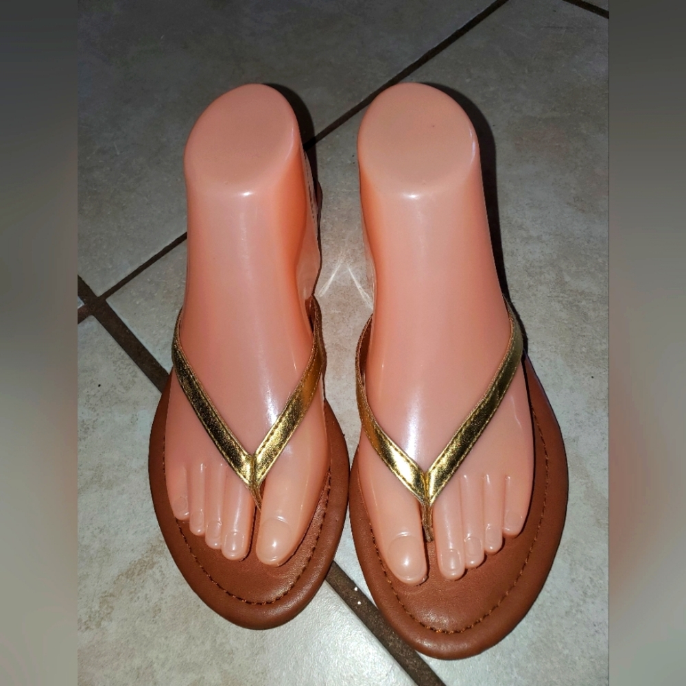 Colin Stuart Metallic gold thong sandals.  Size 8.